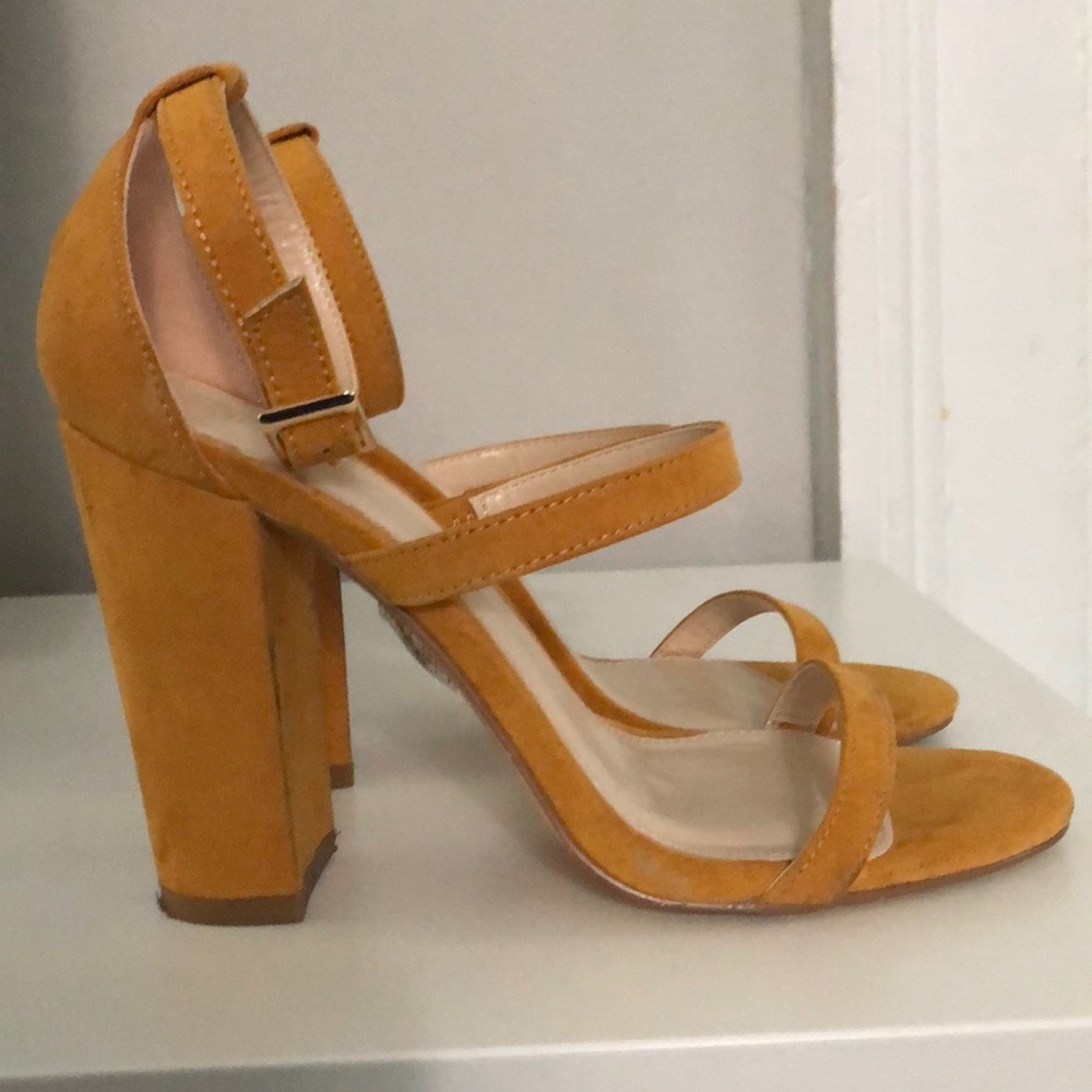 Forever 21 mustard colored heel